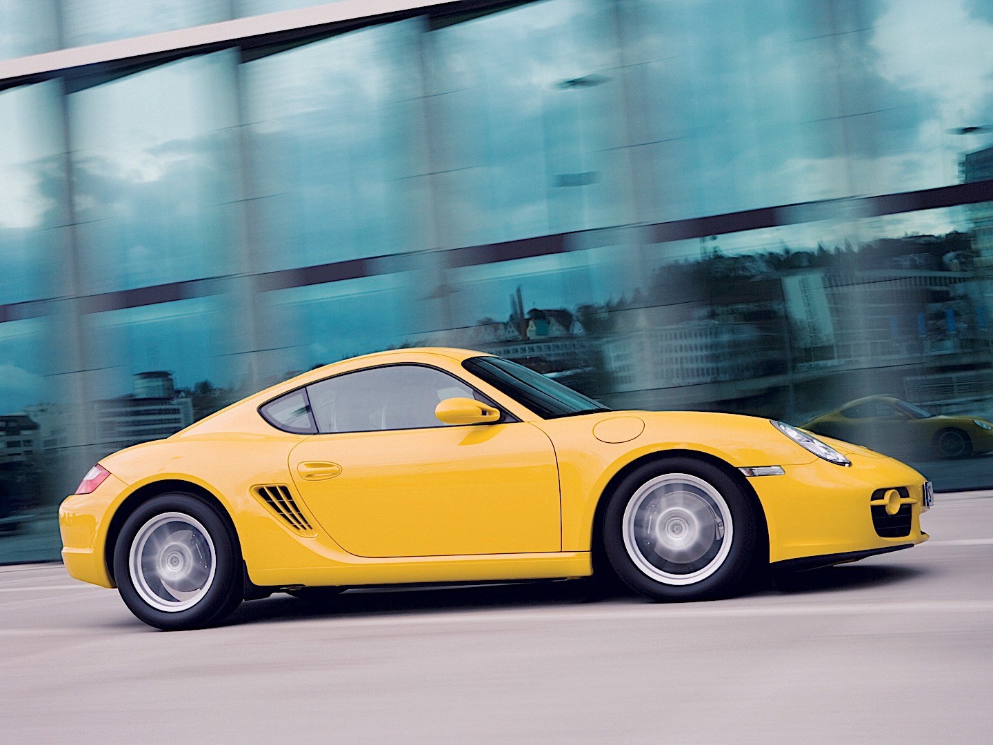 Porsche Cayman photo 23