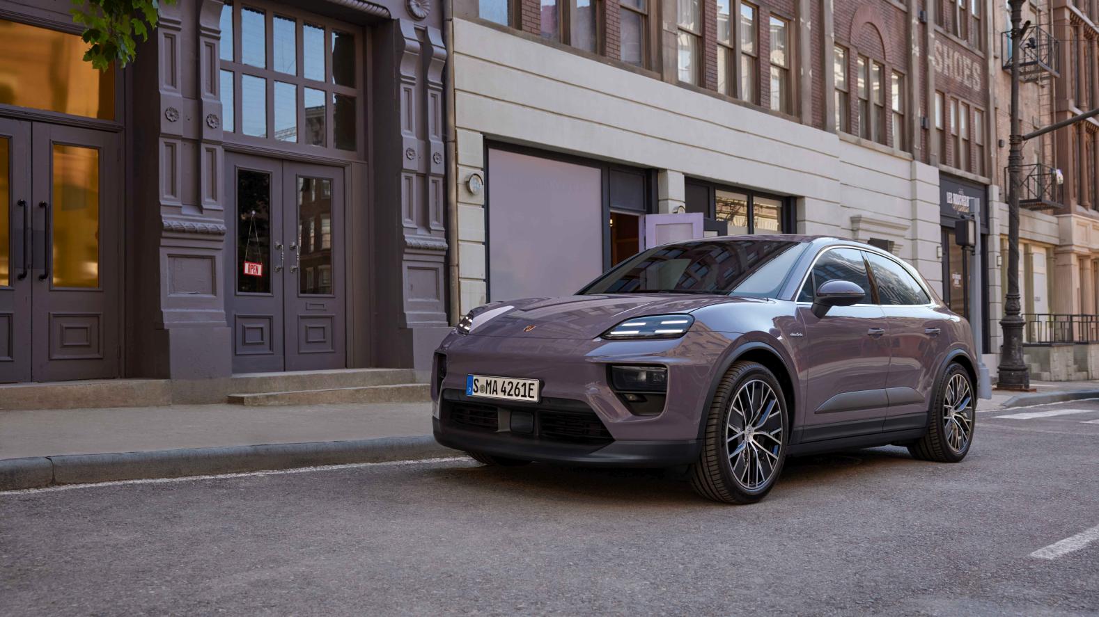 Porsche Macan 4 Electric photo 8