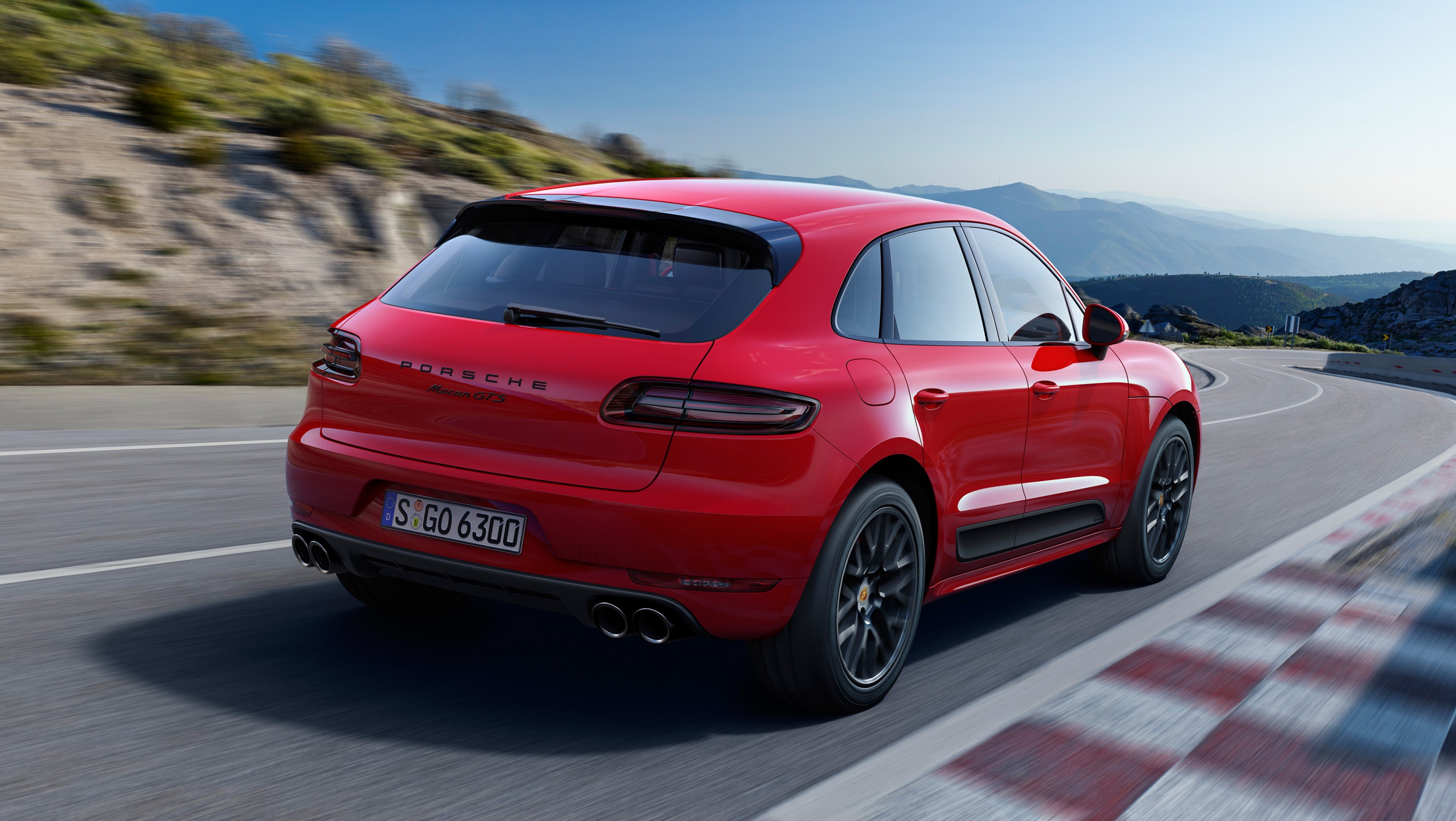 Porsche Macan Gts photo 13