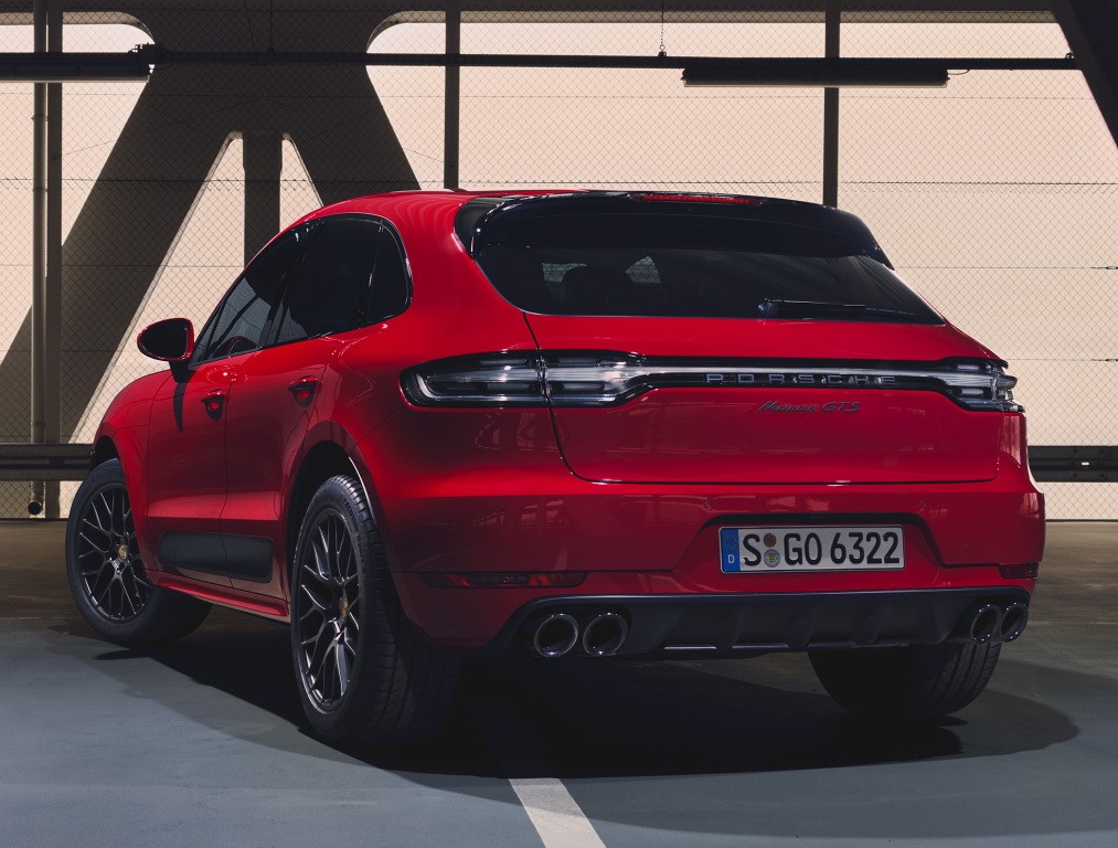 Porsche Macan Gts photo 2