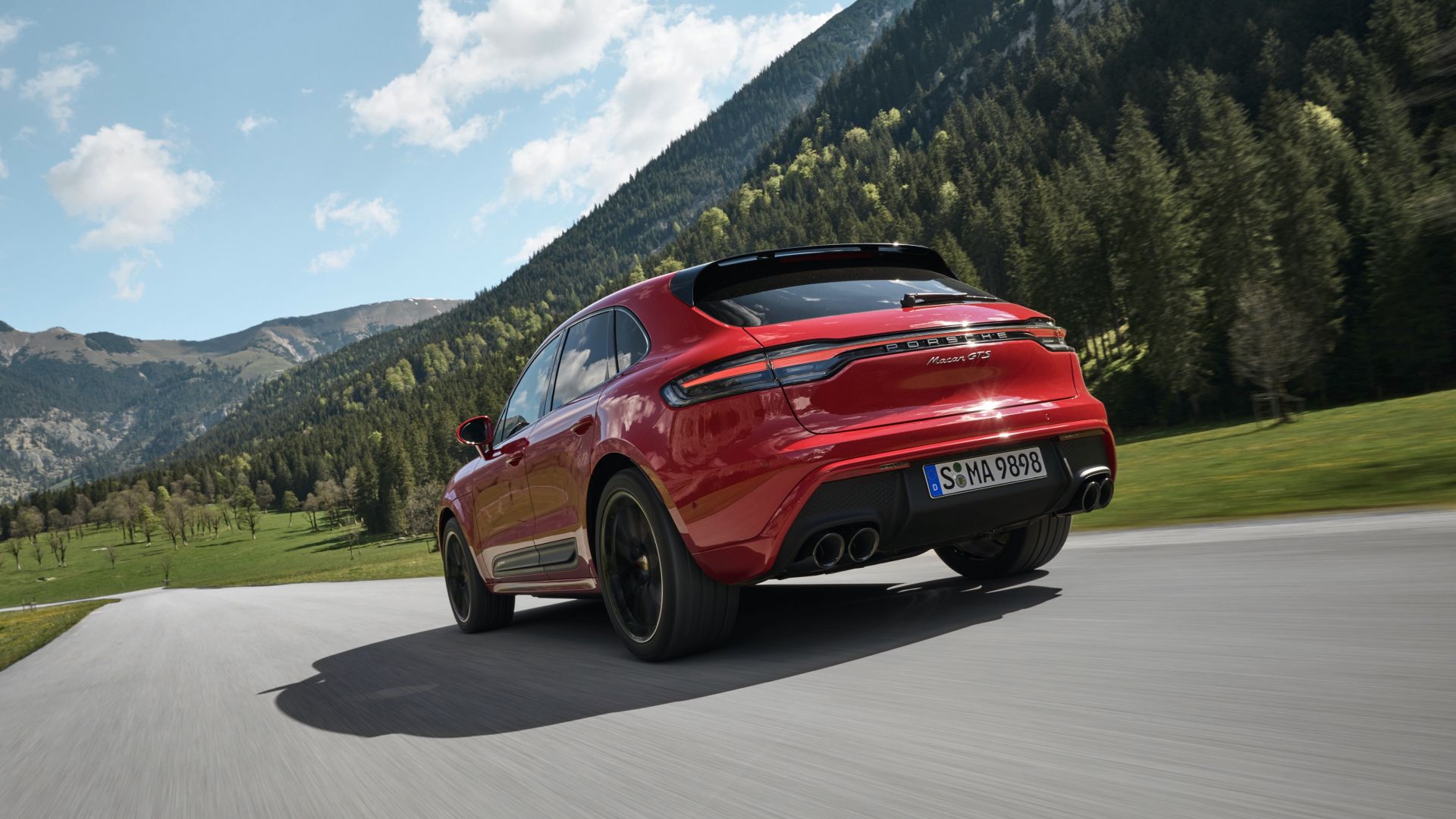 Porsche Macan Gts photo 12