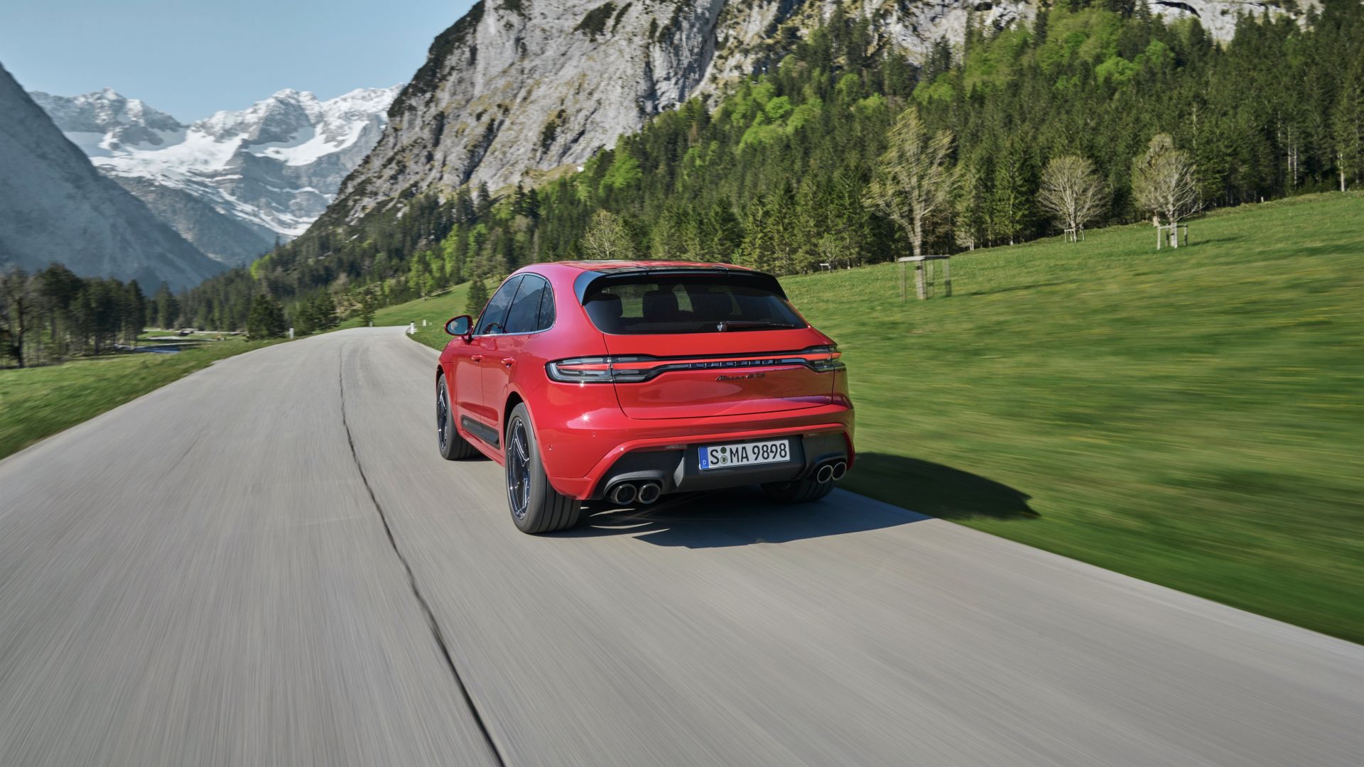 Porsche Macan Gts photo 13