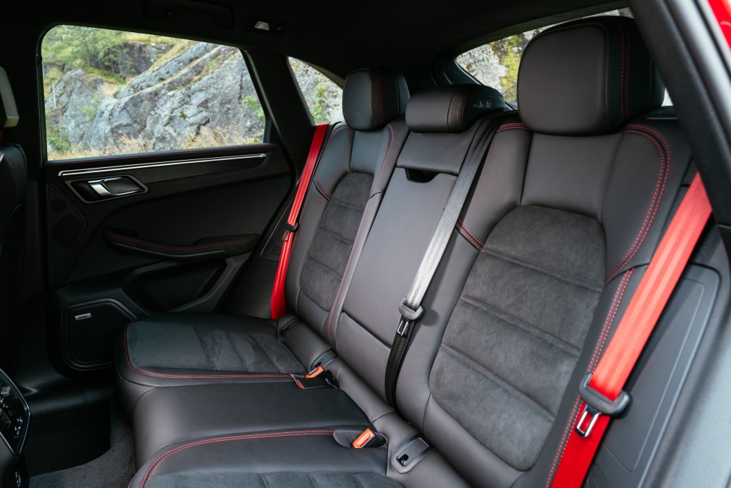 Porsche Macan Gts photo 70