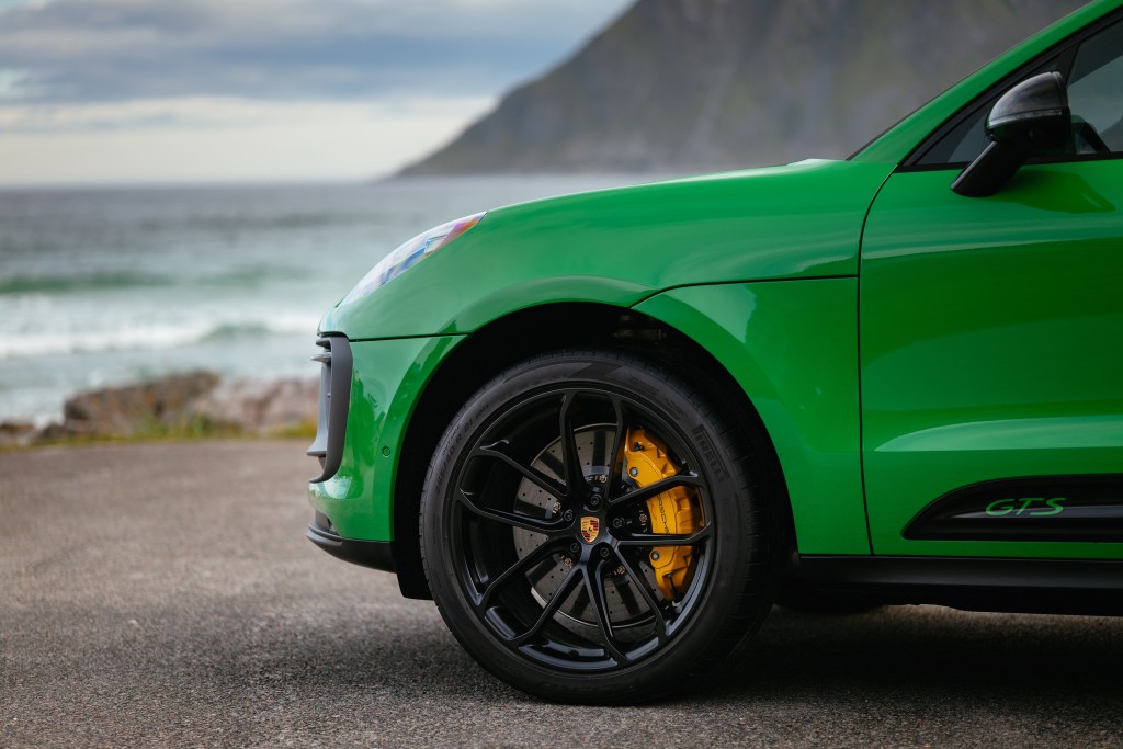 Porsche Macan Gts photo 61