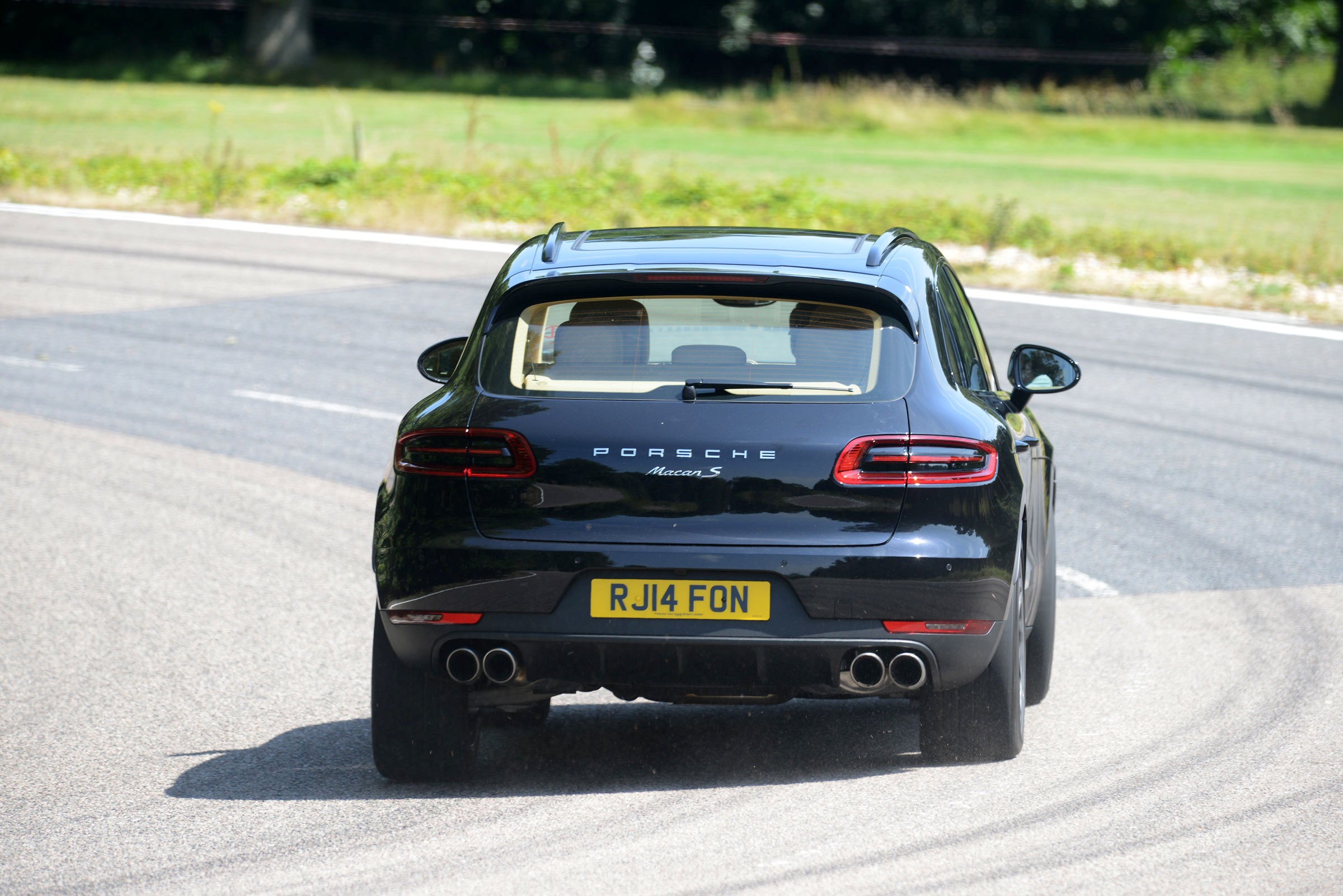 Porsche Macan S photo 32