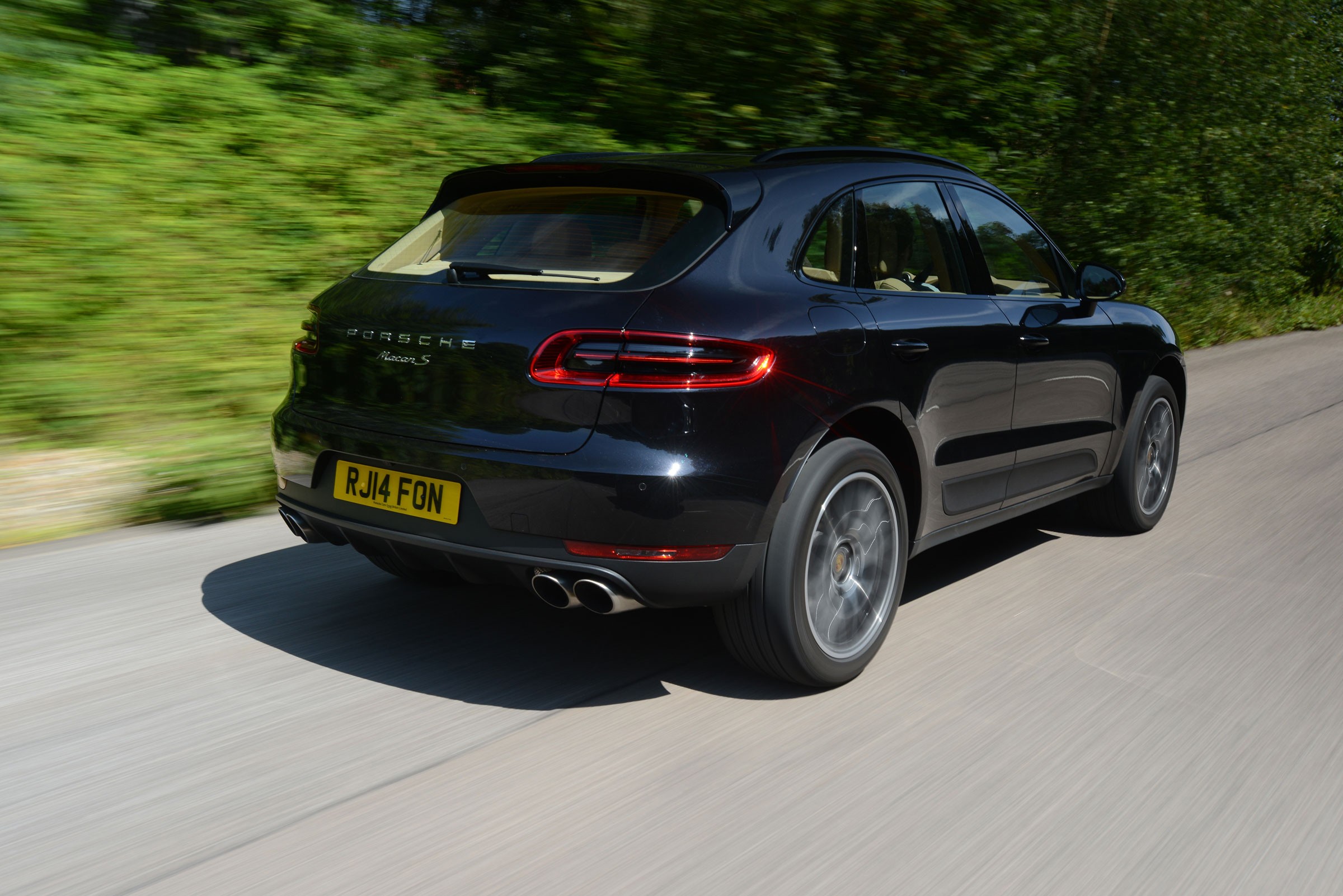Porsche Macan S photo 33