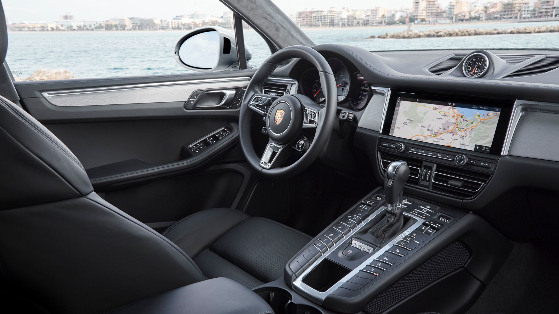 Porsche Macan S photo 38
