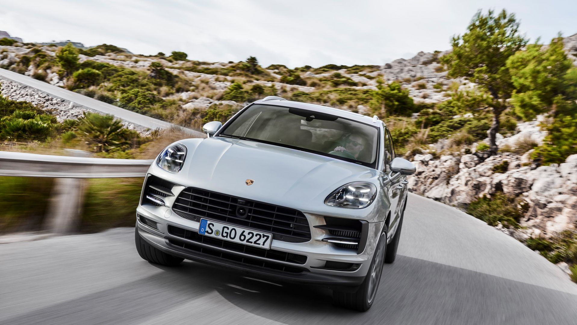 Porsche Macan S photo 3