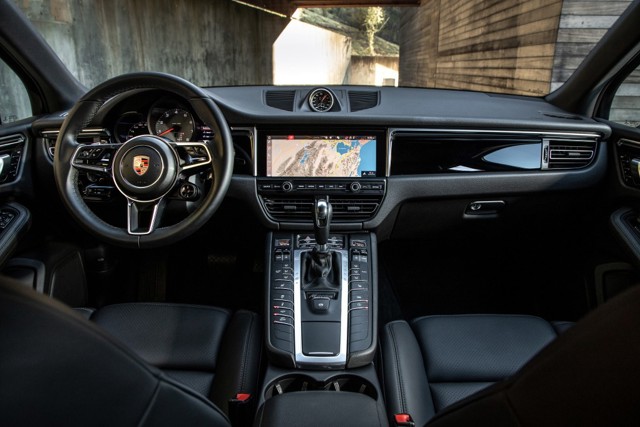 Porsche Macan S photo 59