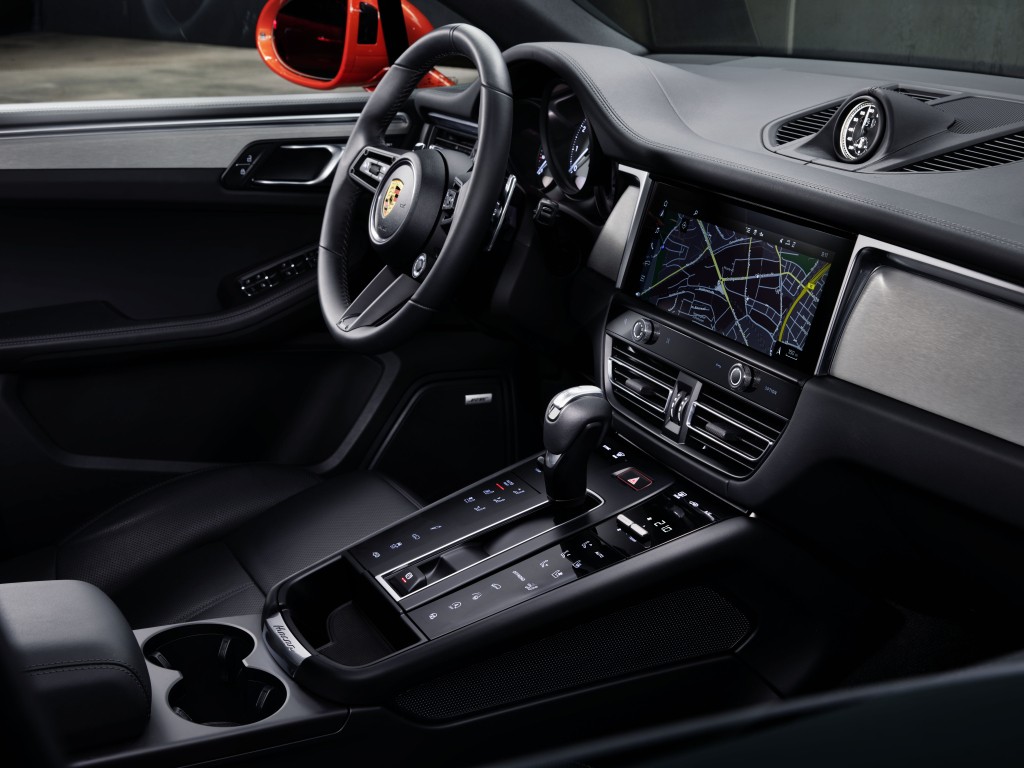 Porsche Macan S photo 27