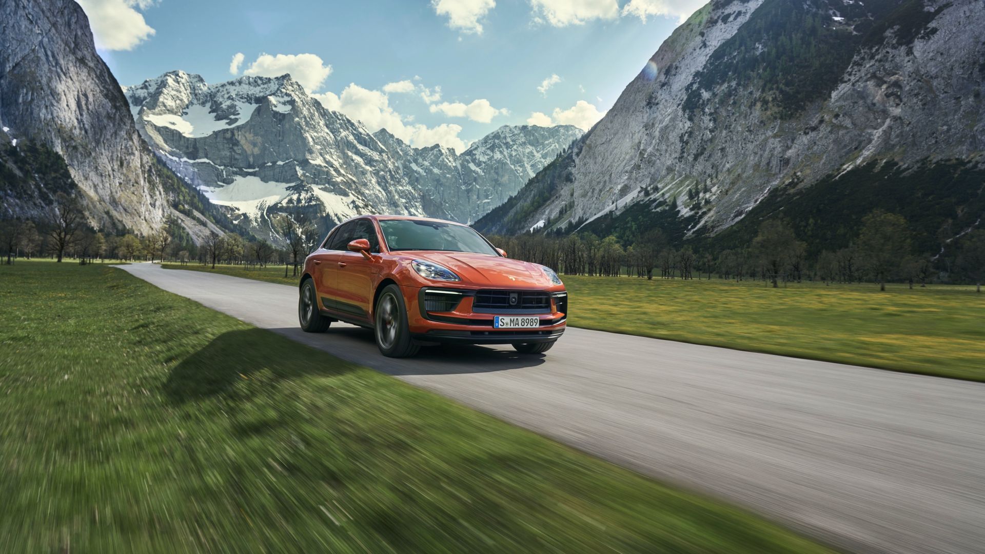 Porsche Macan S photo 2