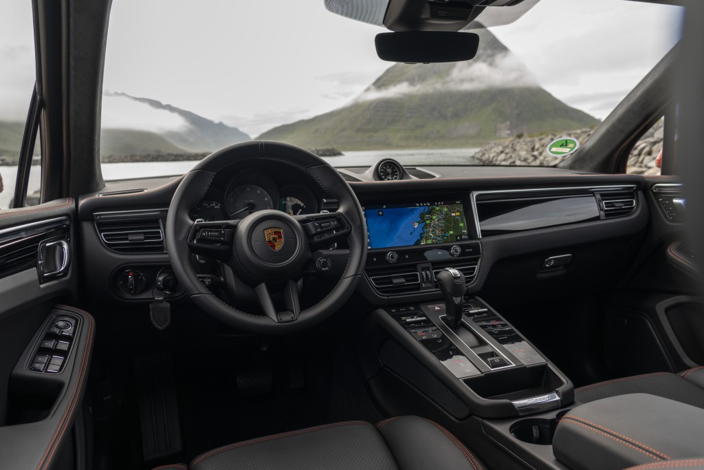 Porsche Macan S photo 28