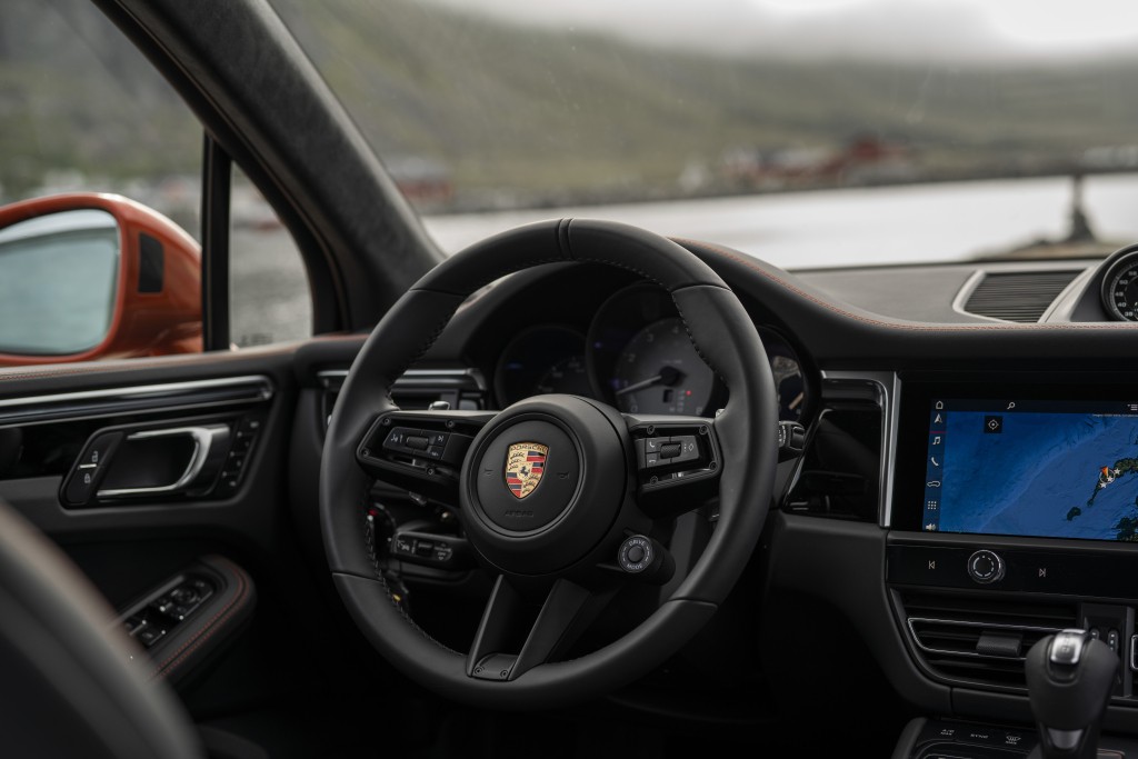 Porsche Macan S photo 30