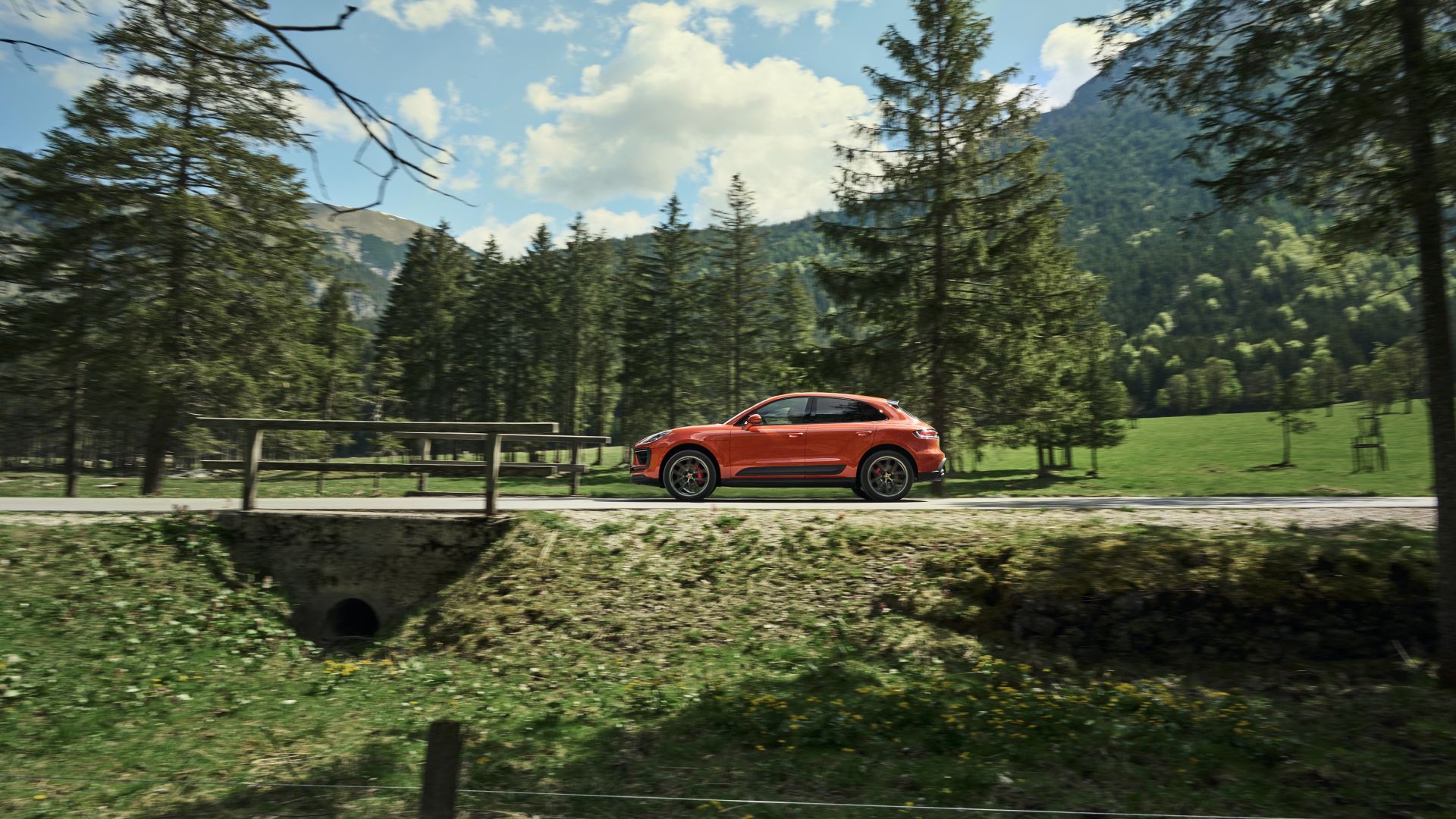 Porsche Macan S photo 4