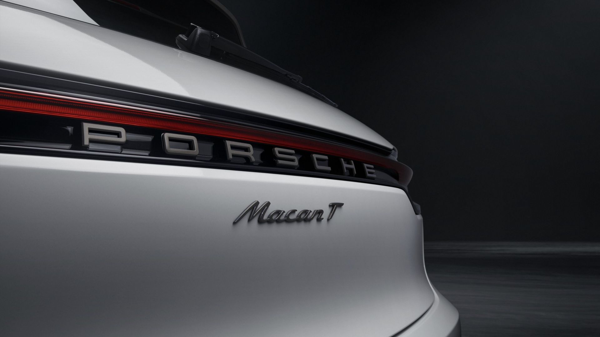 Porsche Macan T photo 3