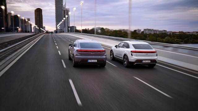 Porsche Macan Turbo Electric Foto 2
