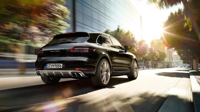 Porsche Macan Turbo foto 4