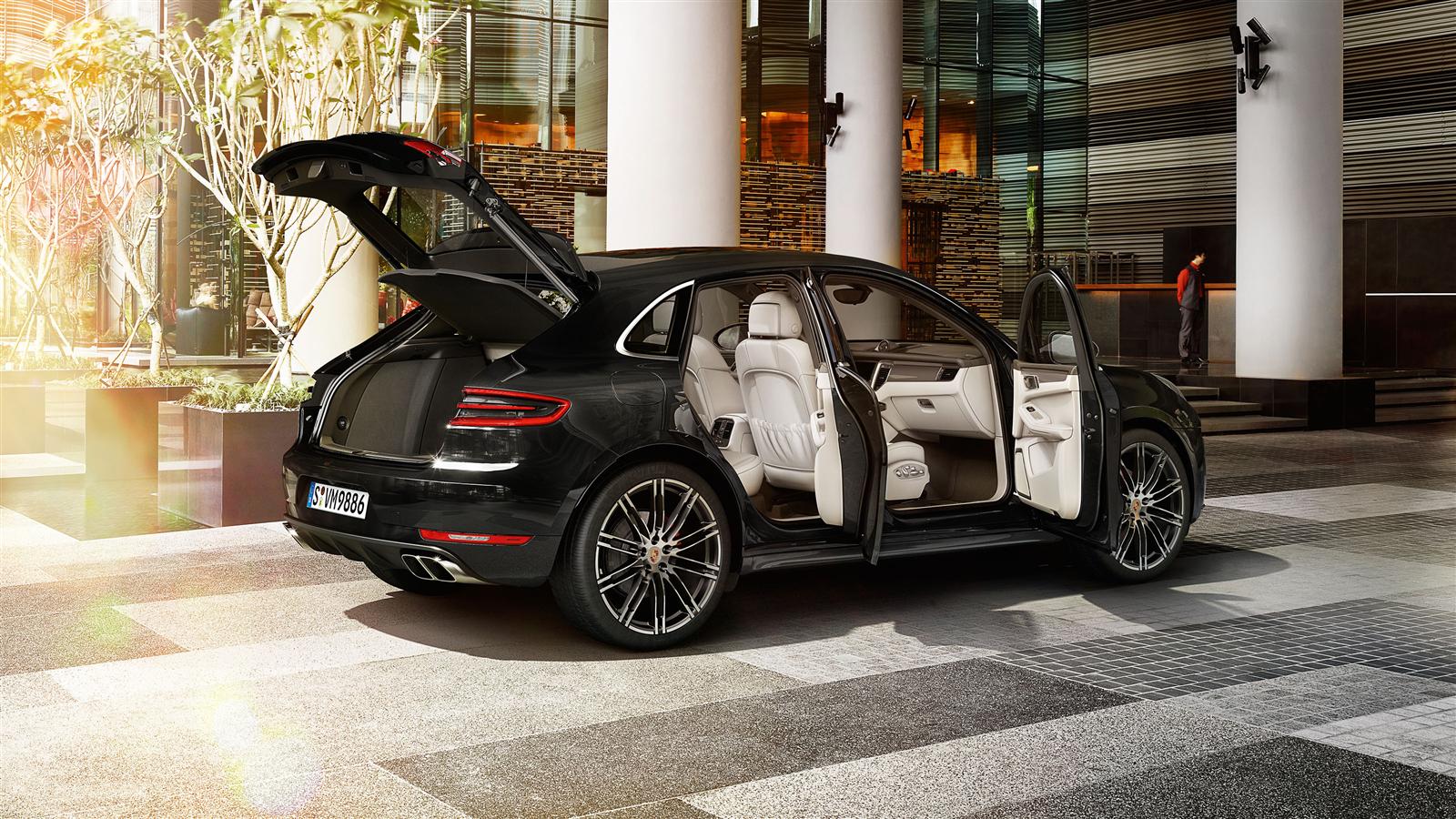 Porsche Macan Turbo photo 8