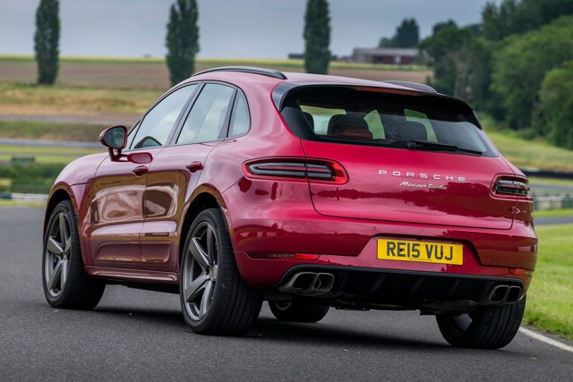 Porsche Macan Turbo foto 22