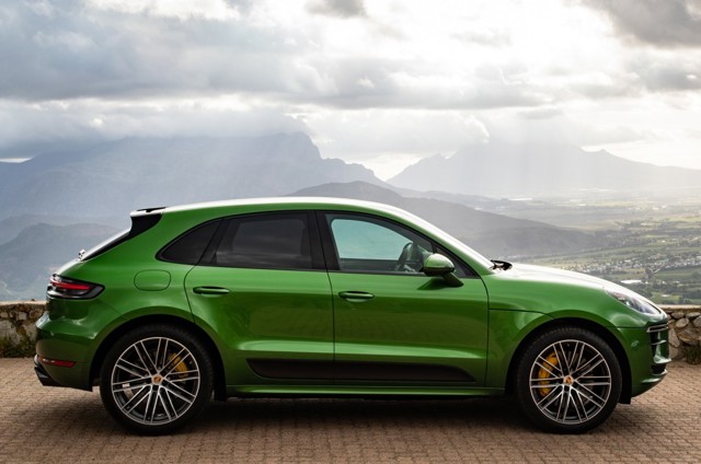 Porsche Macan Turbo foto 4