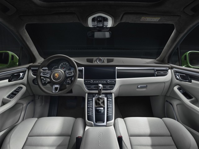 Porsche Macan Turbo foto 28