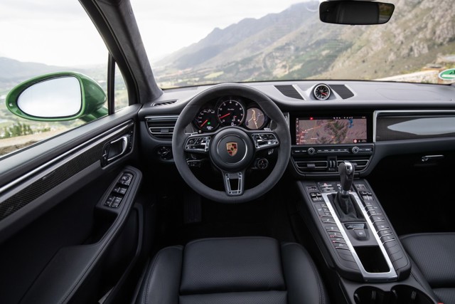 Porsche Macan Turbo foto 29