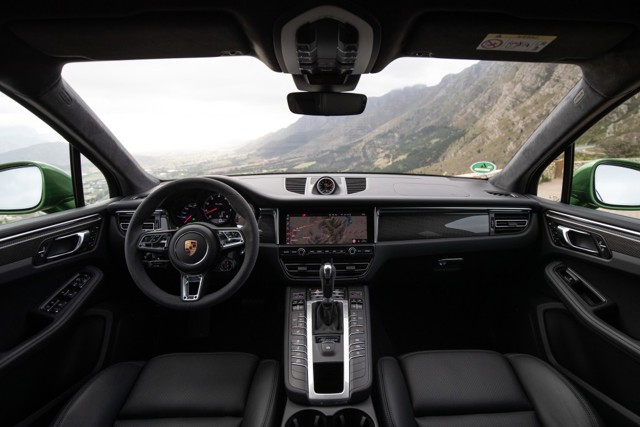 Porsche Macan Turbo foto 31