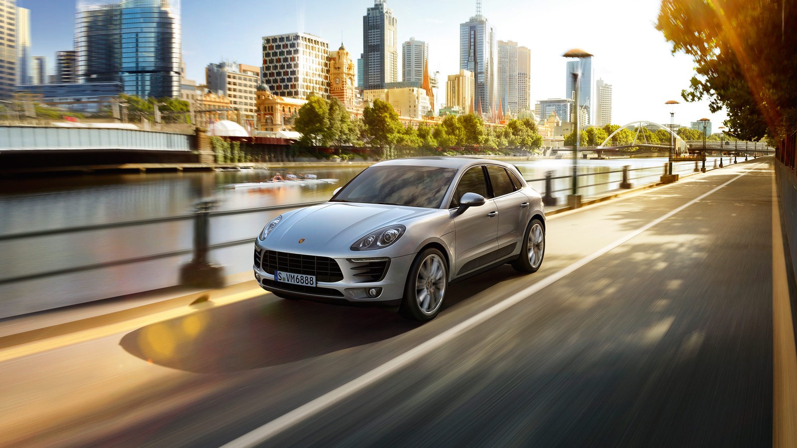 Porsche Macan photo 15