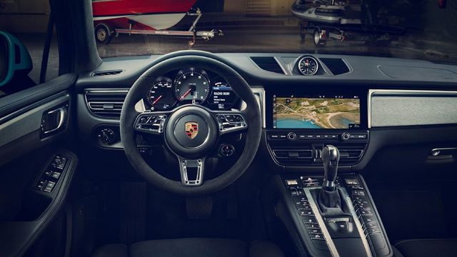 Porsche Macan photo 41