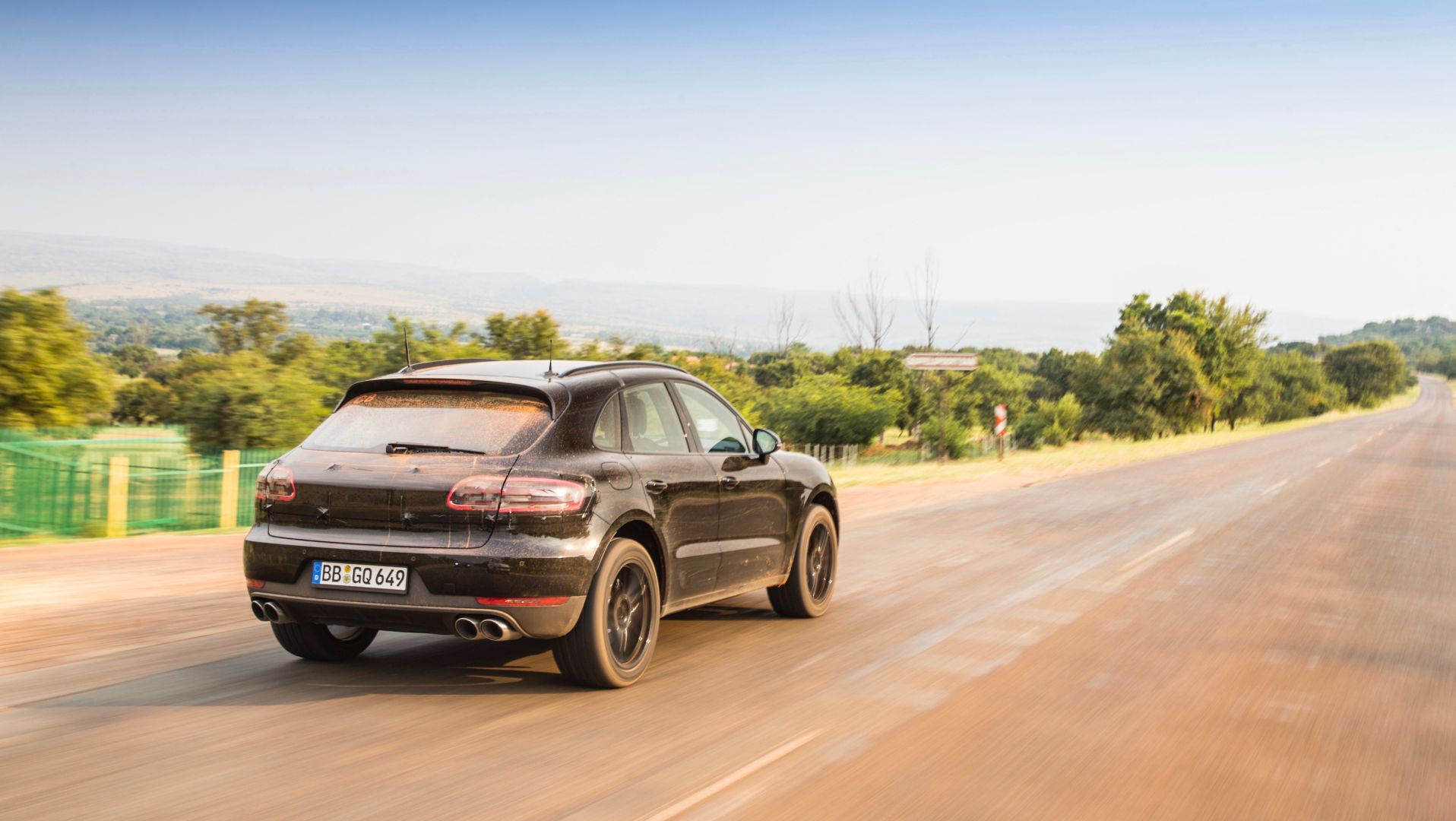 Porsche Macan photo 40