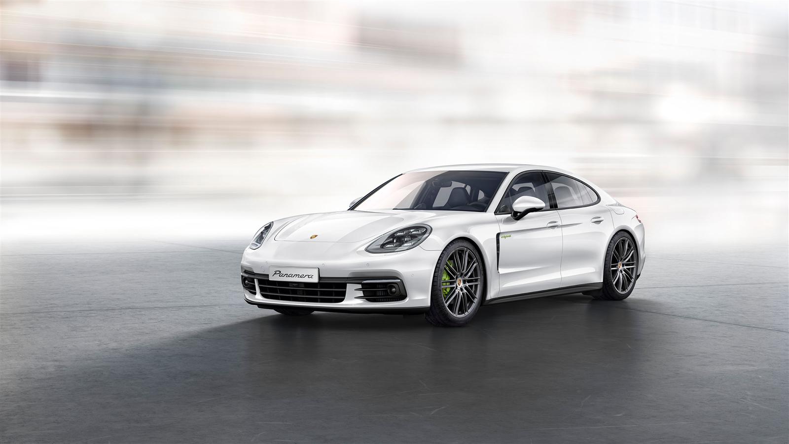 Porsche Panamera 4 E-Hybrid photo 8