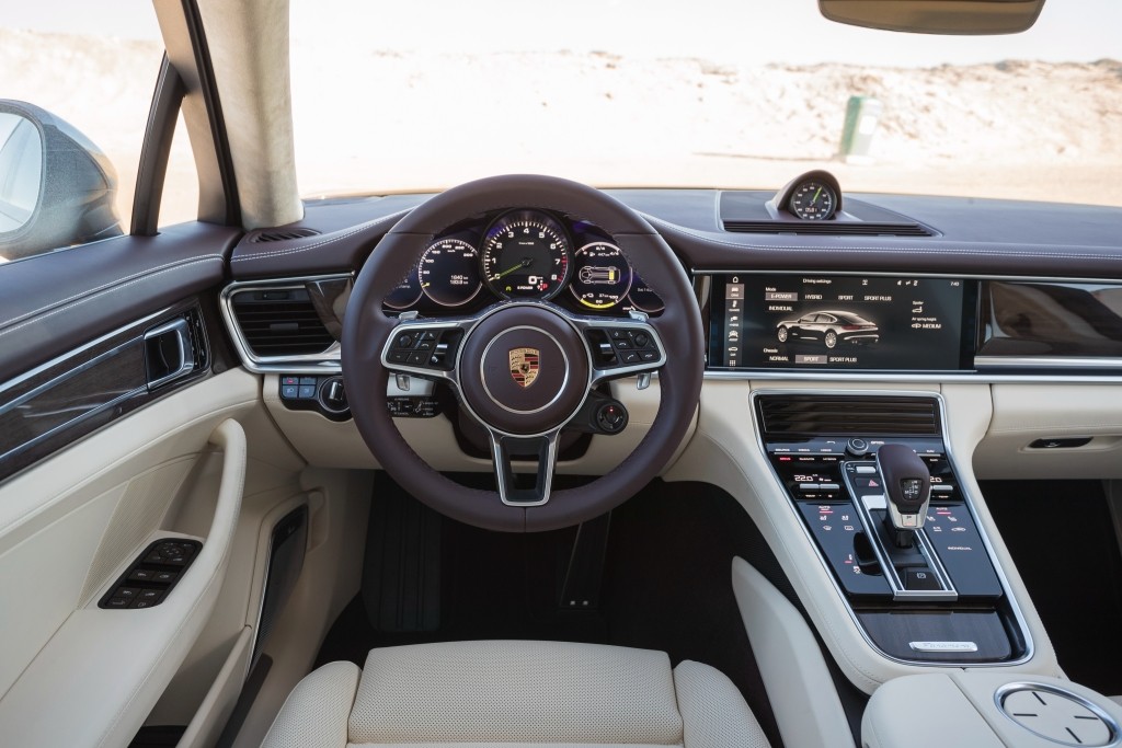 Porsche Panamera 4 E-Hybrid photo 73