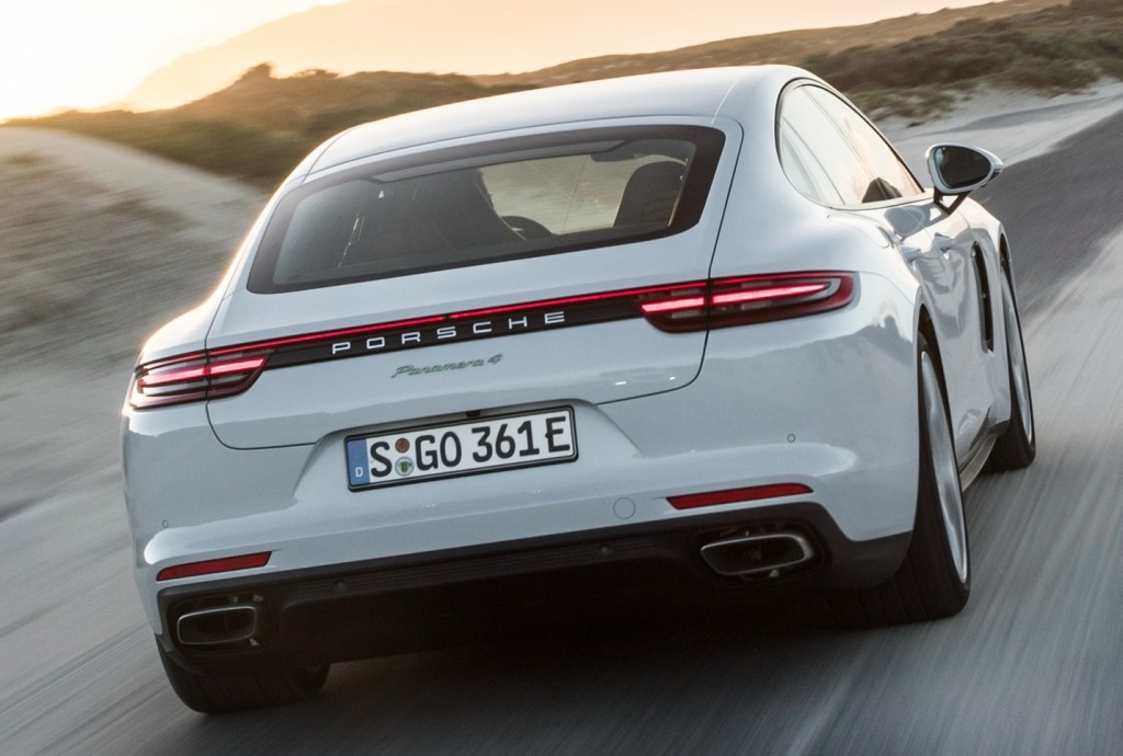 Porsche Panamera 4 E-Hybrid photo 28