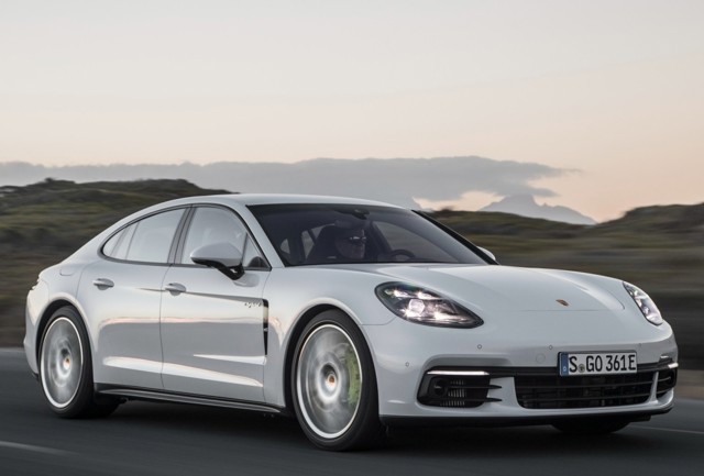 Porsche Panamera 4 E-Hybrid photo 33