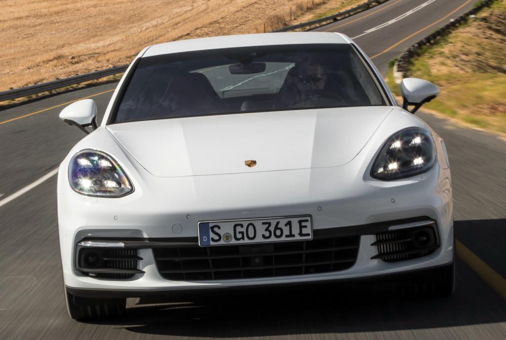 Porsche Panamera 4 E-Hybrid photo 34