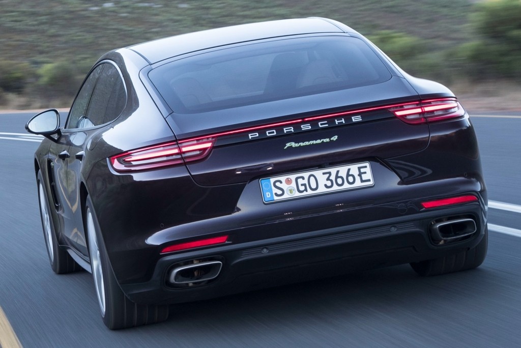 Porsche Panamera 4 E-Hybrid photo 35