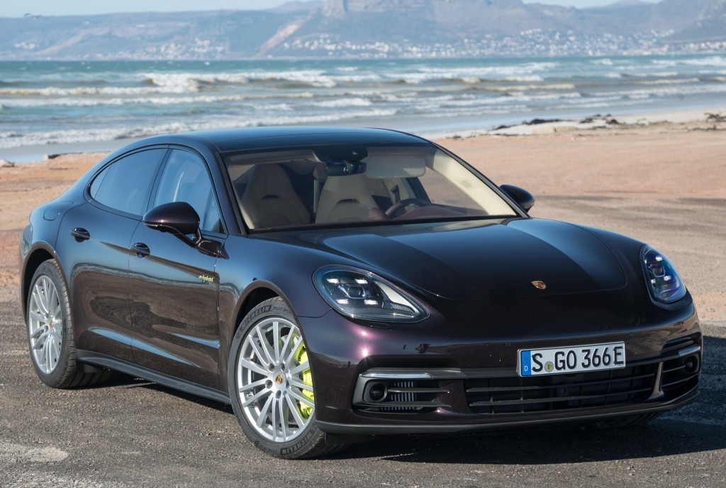 Porsche Panamera 4 E-Hybrid photo 36
