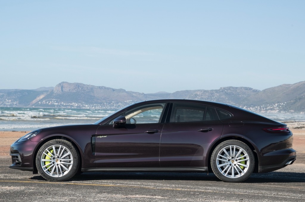 Porsche Panamera 4 E-Hybrid photo 37
