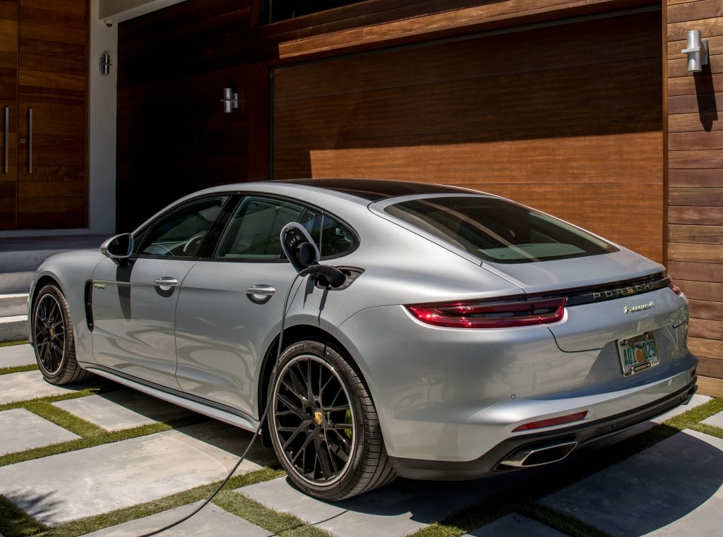 Porsche Panamera 4 E-Hybrid photo 62