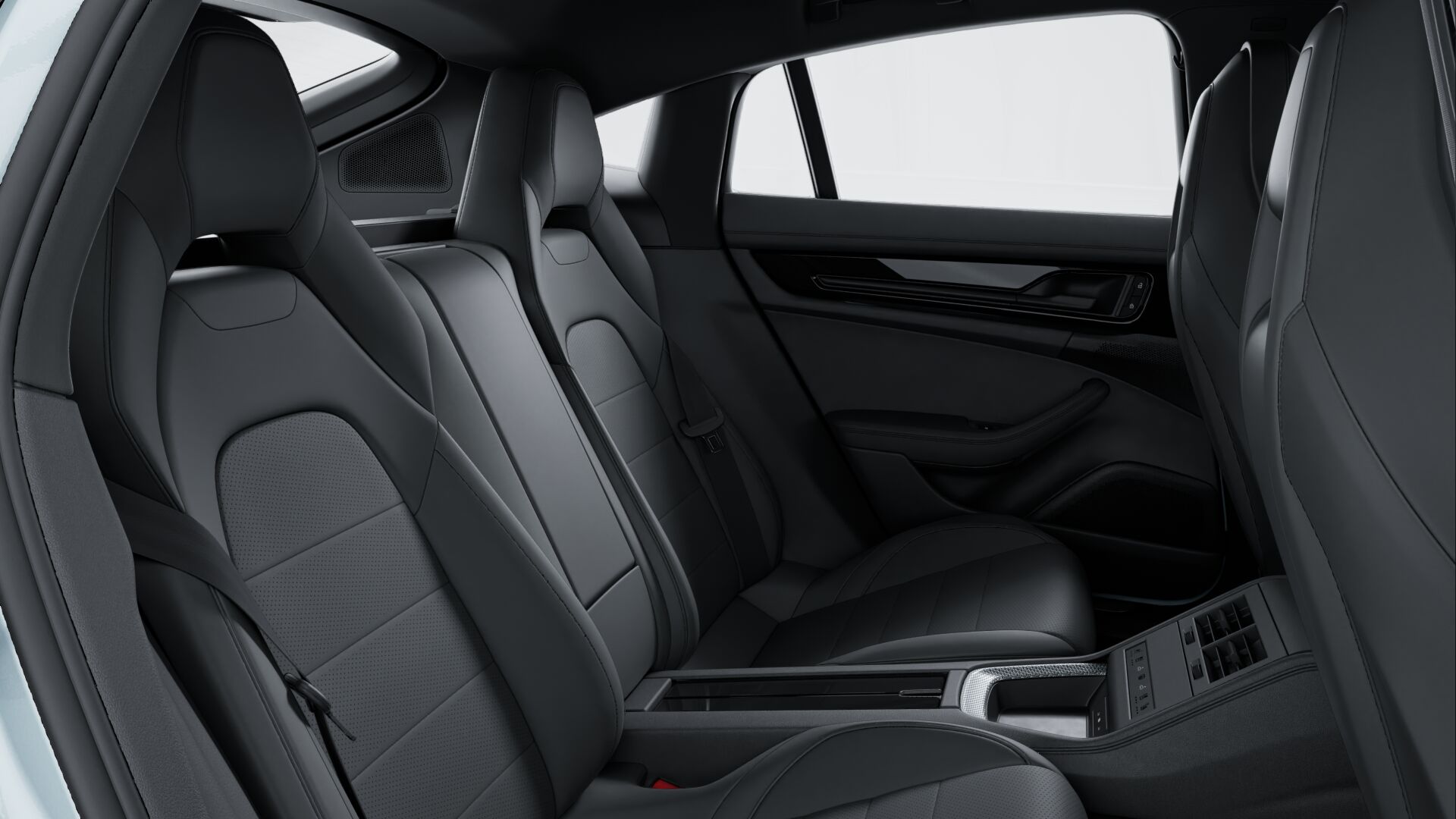 Porsche Panamera 4 photo 30