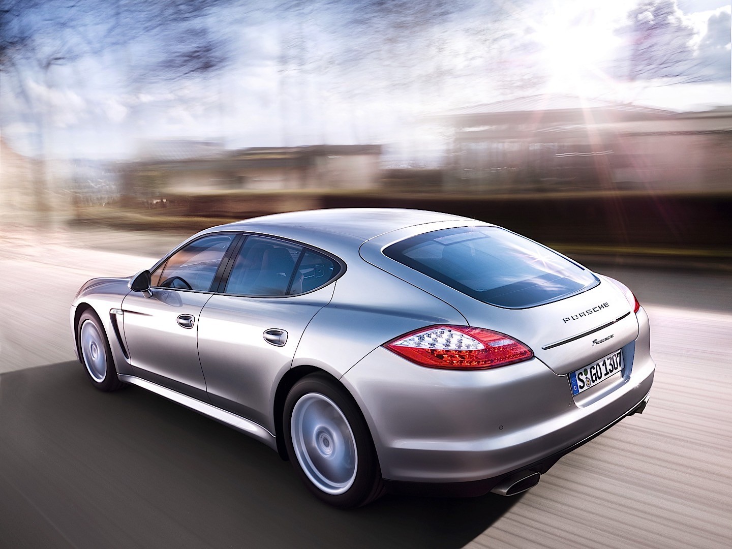 Porsche Panamera 4 photo 19