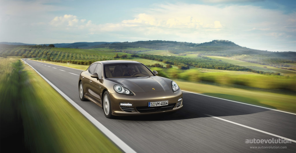 Porsche Panamera 4 photo 4