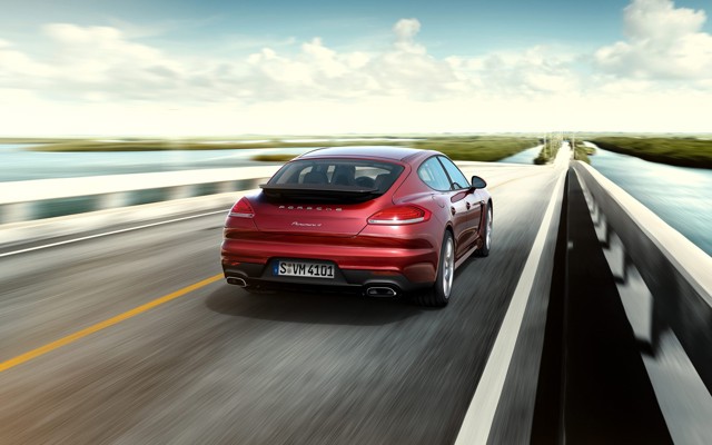 Porsche Panamera 4 foto 2