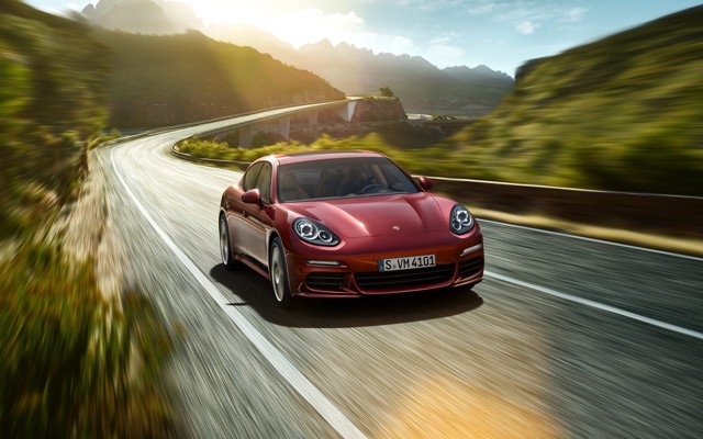 Porsche Panamera 4 foto 3