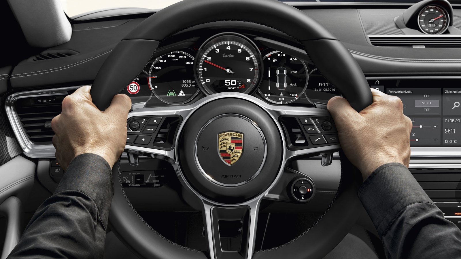 Porsche Panamera 4 photo 11