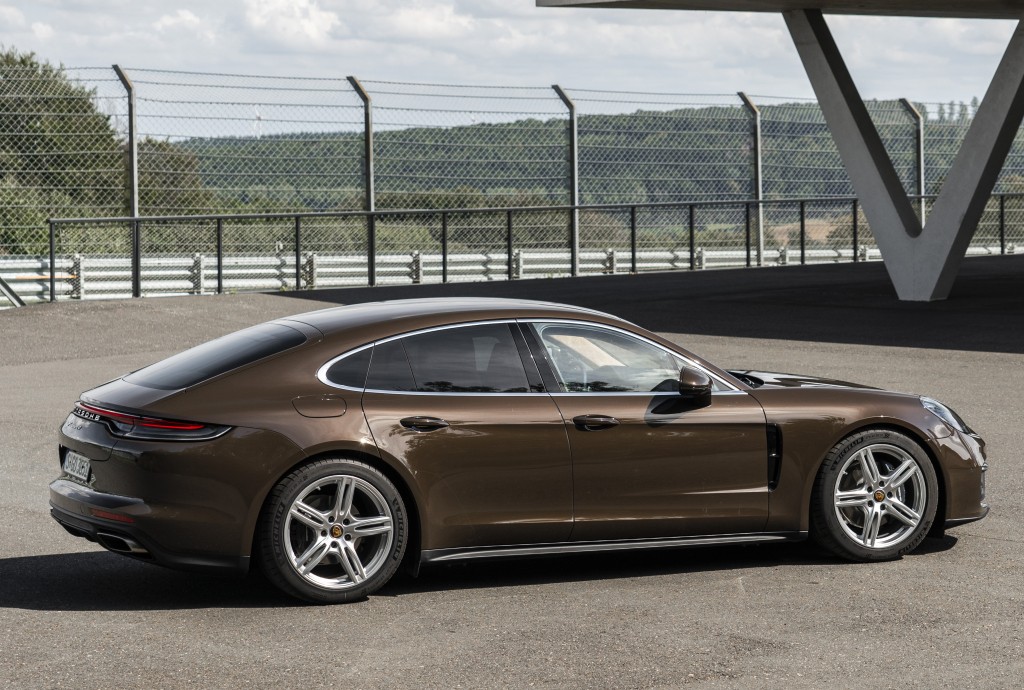 Porsche Panamera 4 photo 5