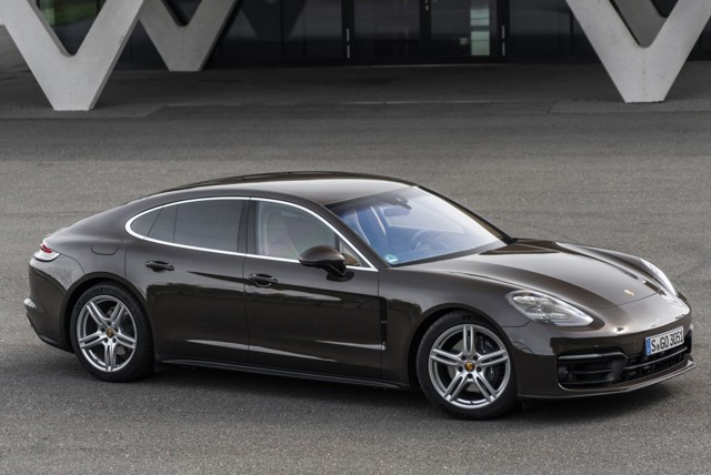 Porsche Panamera 4 photo 6