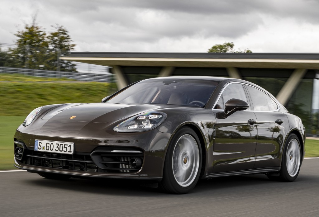 Porsche Panamera 4 photo 8