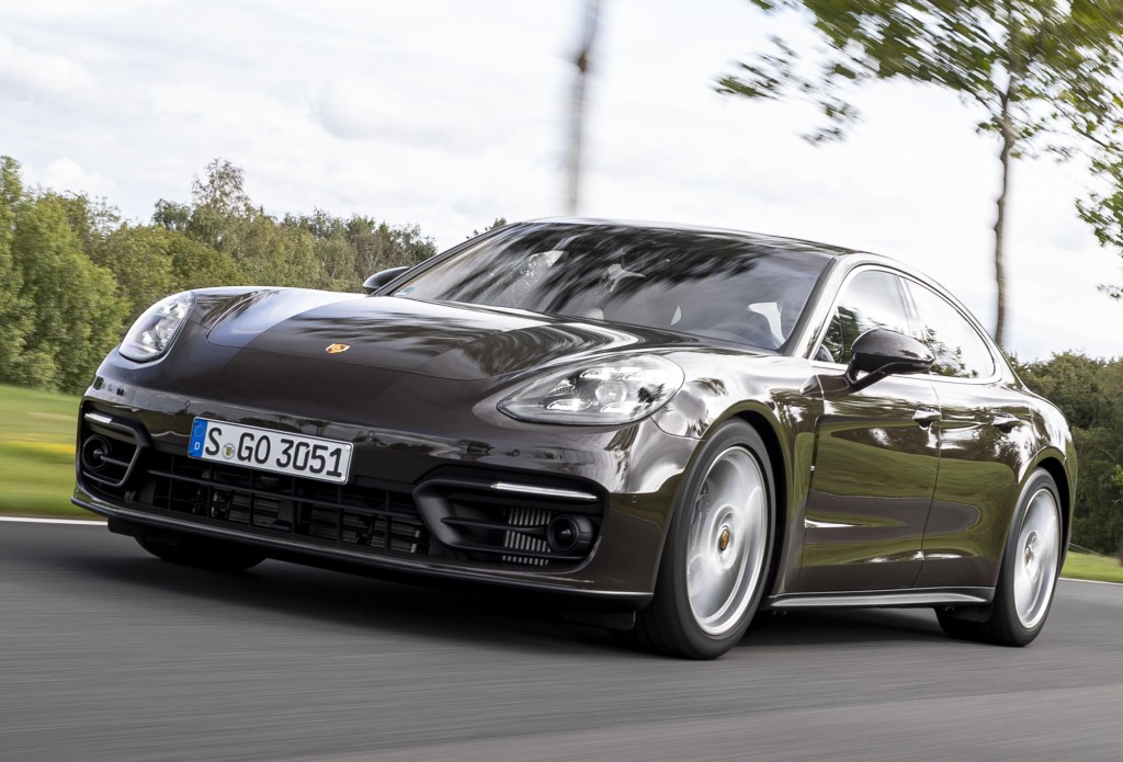 Porsche Panamera 4 photo 11