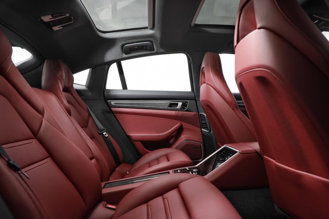 Porsche Panamera 4S E-Hybrid photo 12